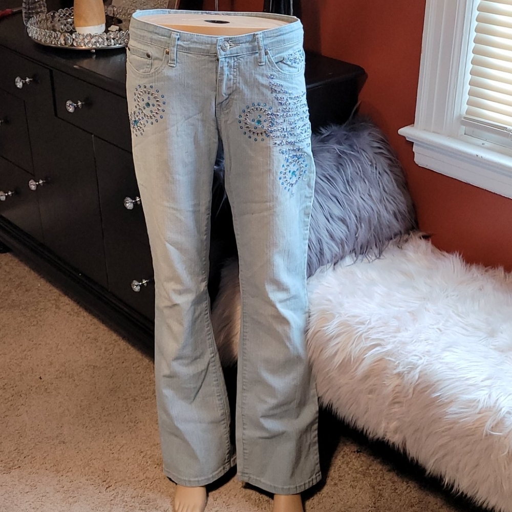 Wide bottom Jeans with design beads